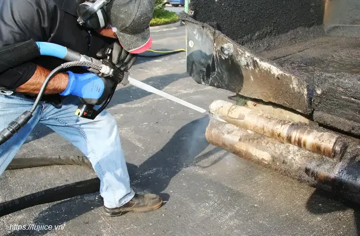 Đá Khô Thủy Đông Là Gì? Ứng Dụng Và Cách Sử Dụng An Toàn Từ Chuyên Gia 4 Đá khô dùng cho vệ sinh công nghiệp